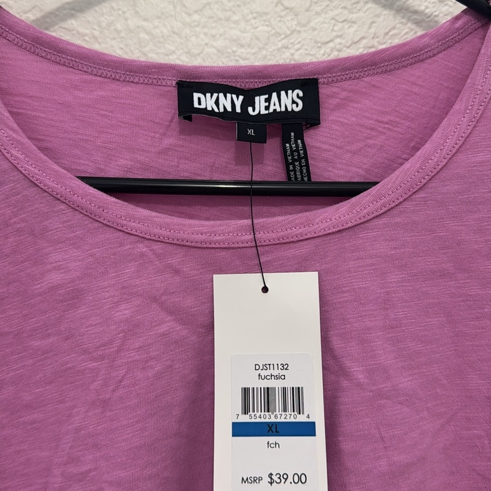 DKNY Jeans Fuchsia Short Sleeve Ruffle Blouse – Size XL – New with Tags - Picture 6 of 7